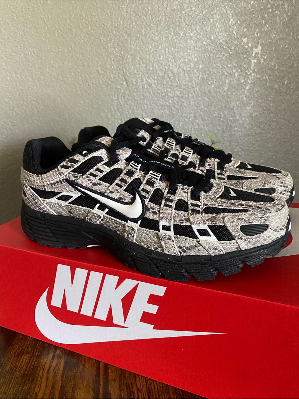 New SPECIAL EDITION Nike P-6000 Snakeskin